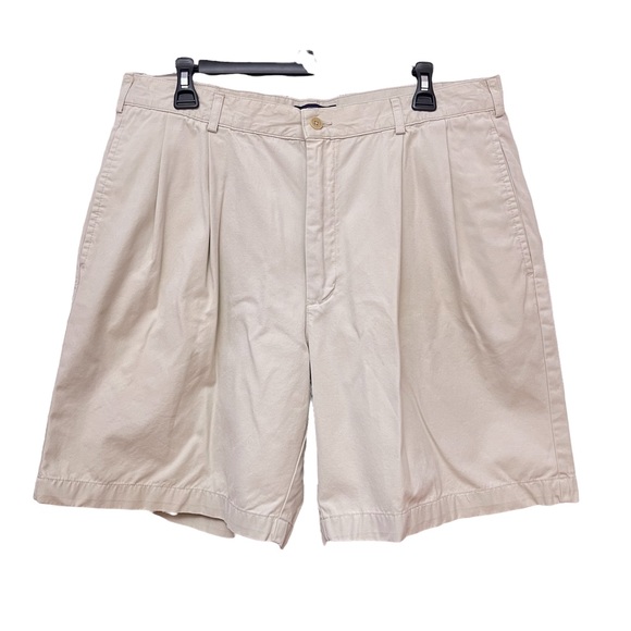 Lands' End Other - Vintage Lands’ End Pleated Chino khaki Shorts Size 36